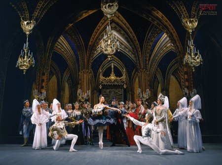 swan_lake_2nd_act_photo_vladimir_zenzinov__2.jpg